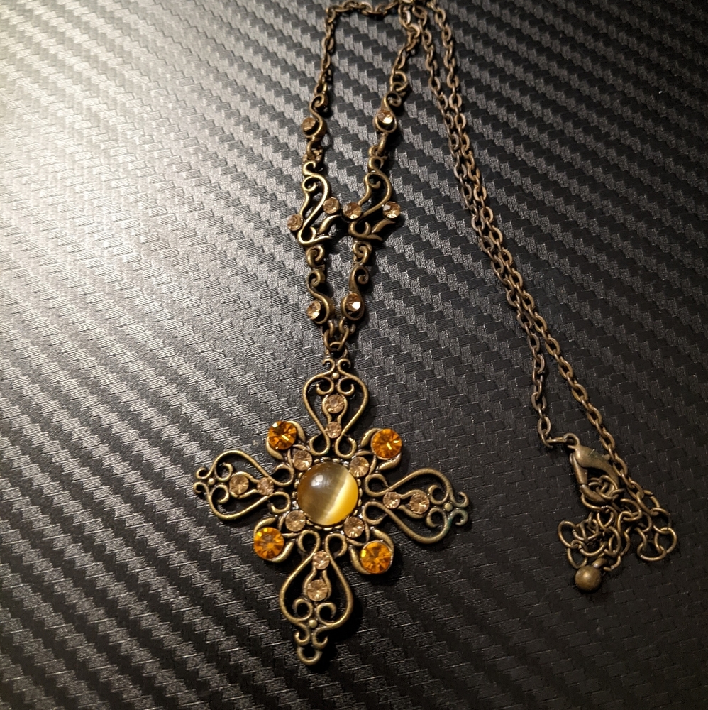 Victorian design Necklace